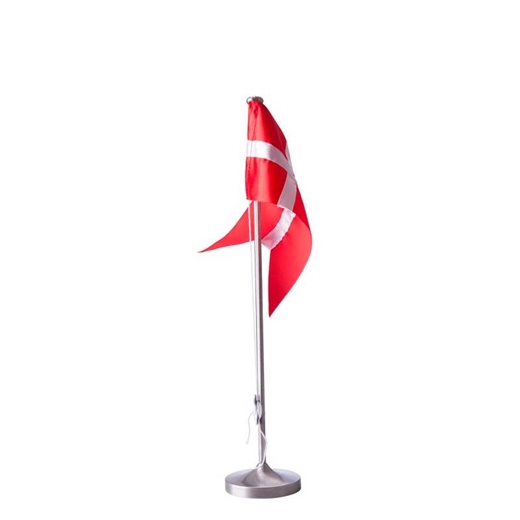 Nordahl Andersen Bordflag med rund fod 38,5 cm. - fortinnet